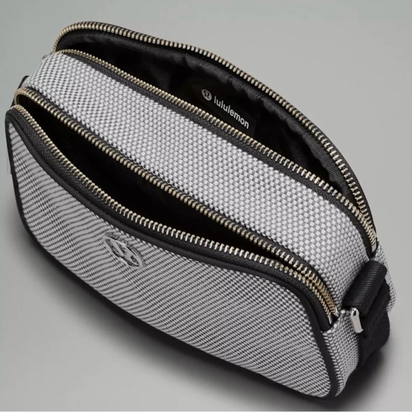 Lululemon Canvas Crossbody Camera Bag - Picture 2 of 4